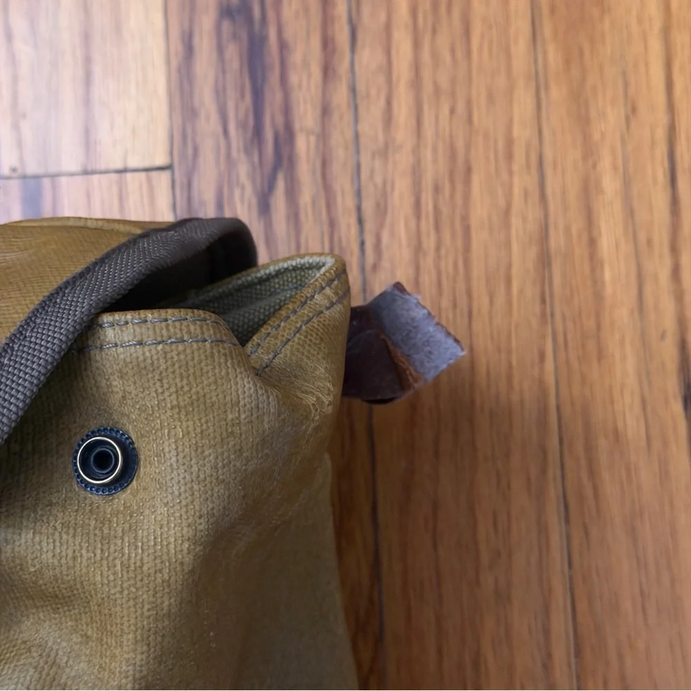 Langly Classic Olive Green Camera Backpack